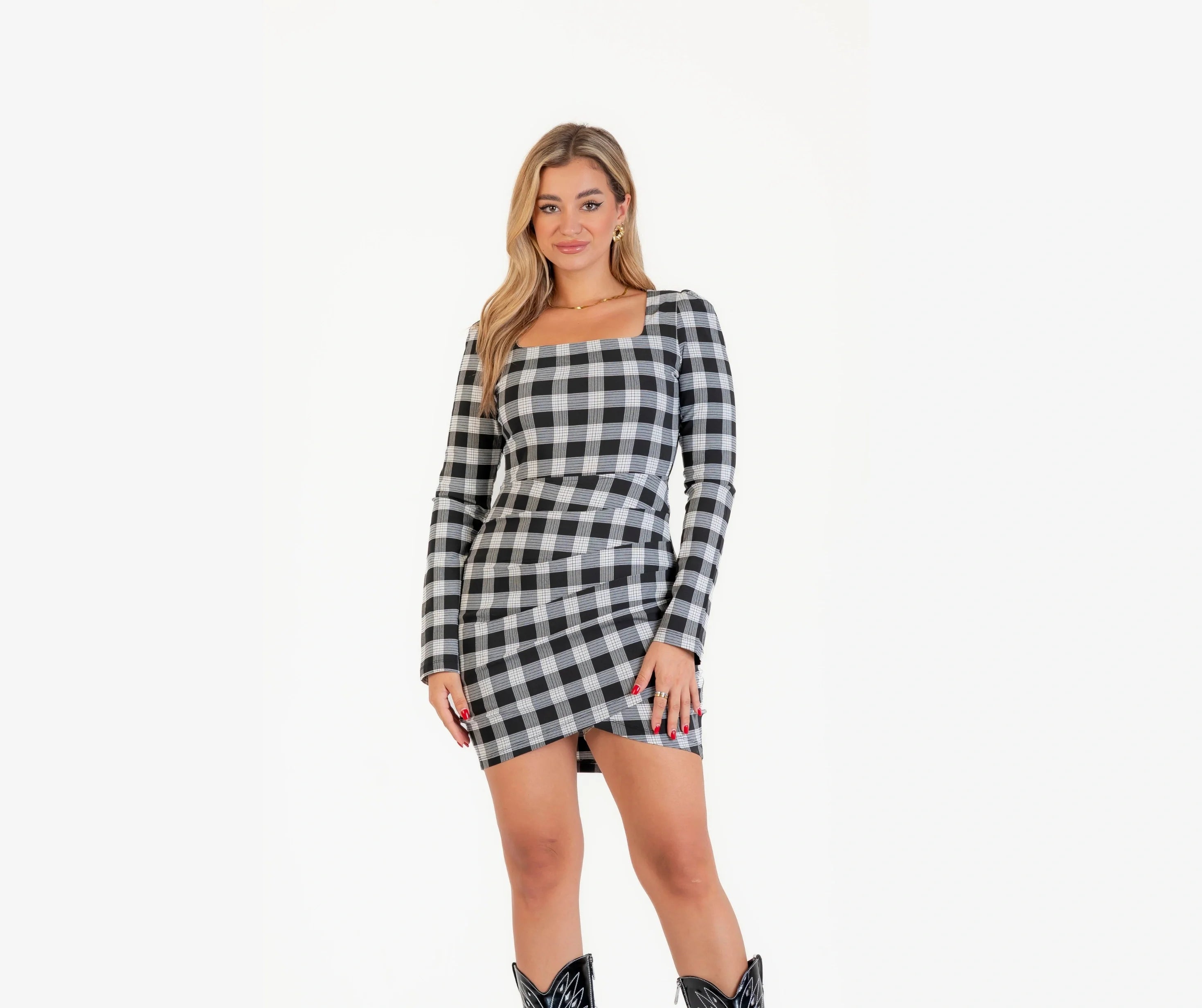 فستان كاروهات شتوى مربع