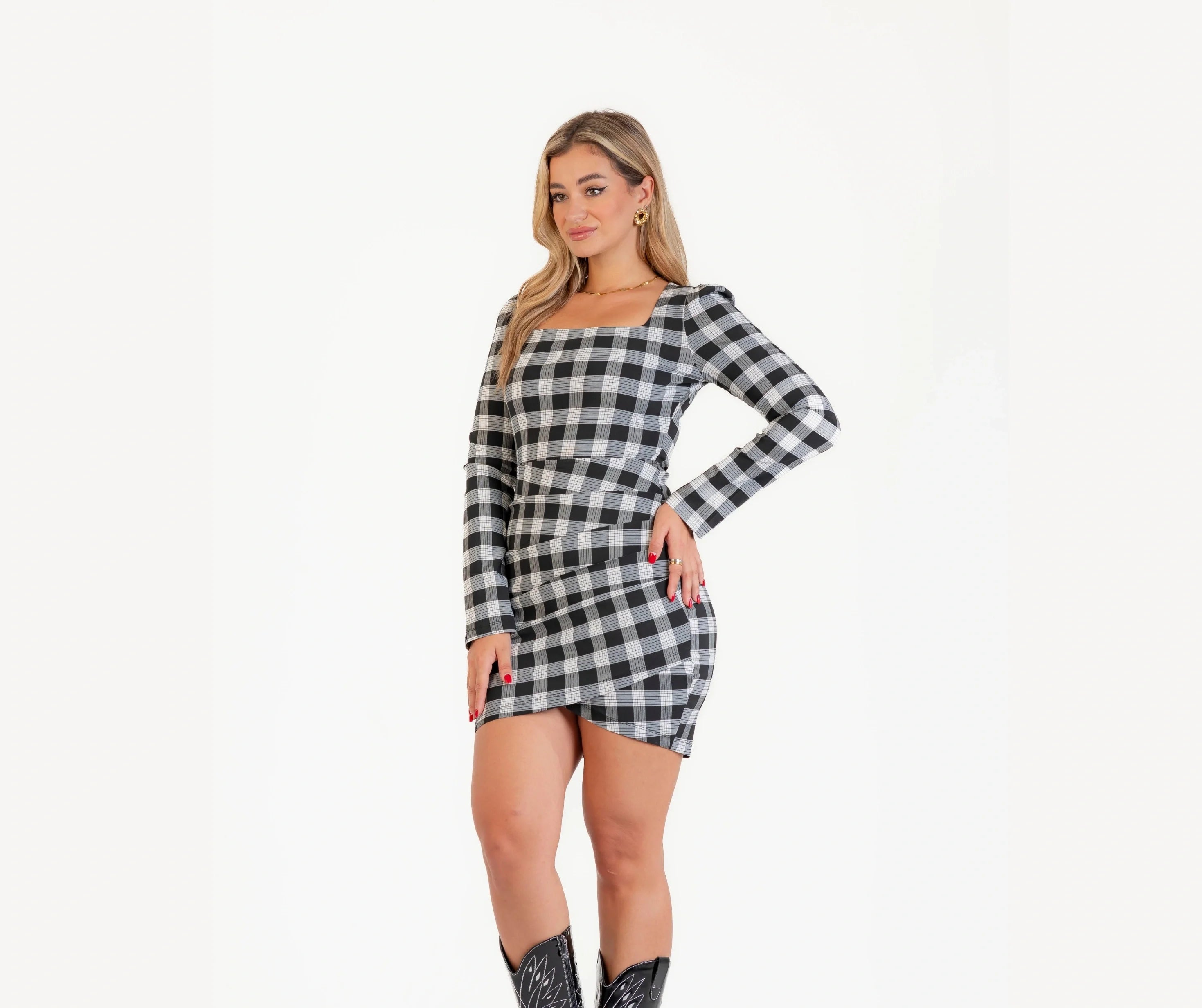 فستان كاروهات شتوى مربع