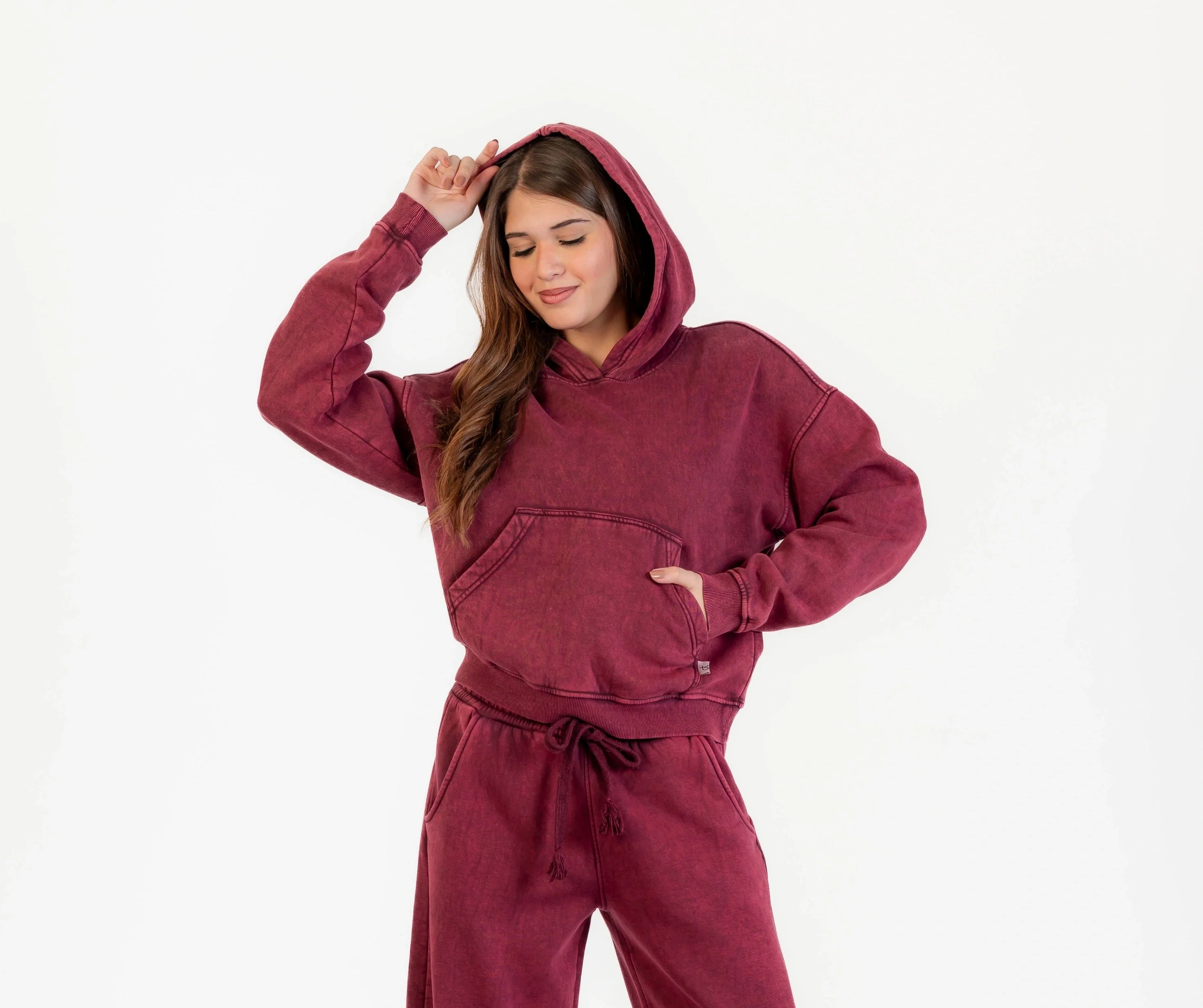 بدلة ميلتون للنساء مكونة من 2 قطعة: هودي جيب امامى وبنطلون وايد ليج ، مناسبة للشتاء