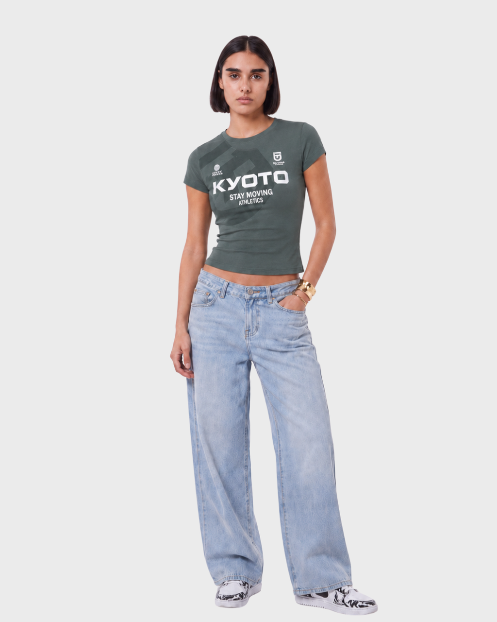 STAY MOVING TEE