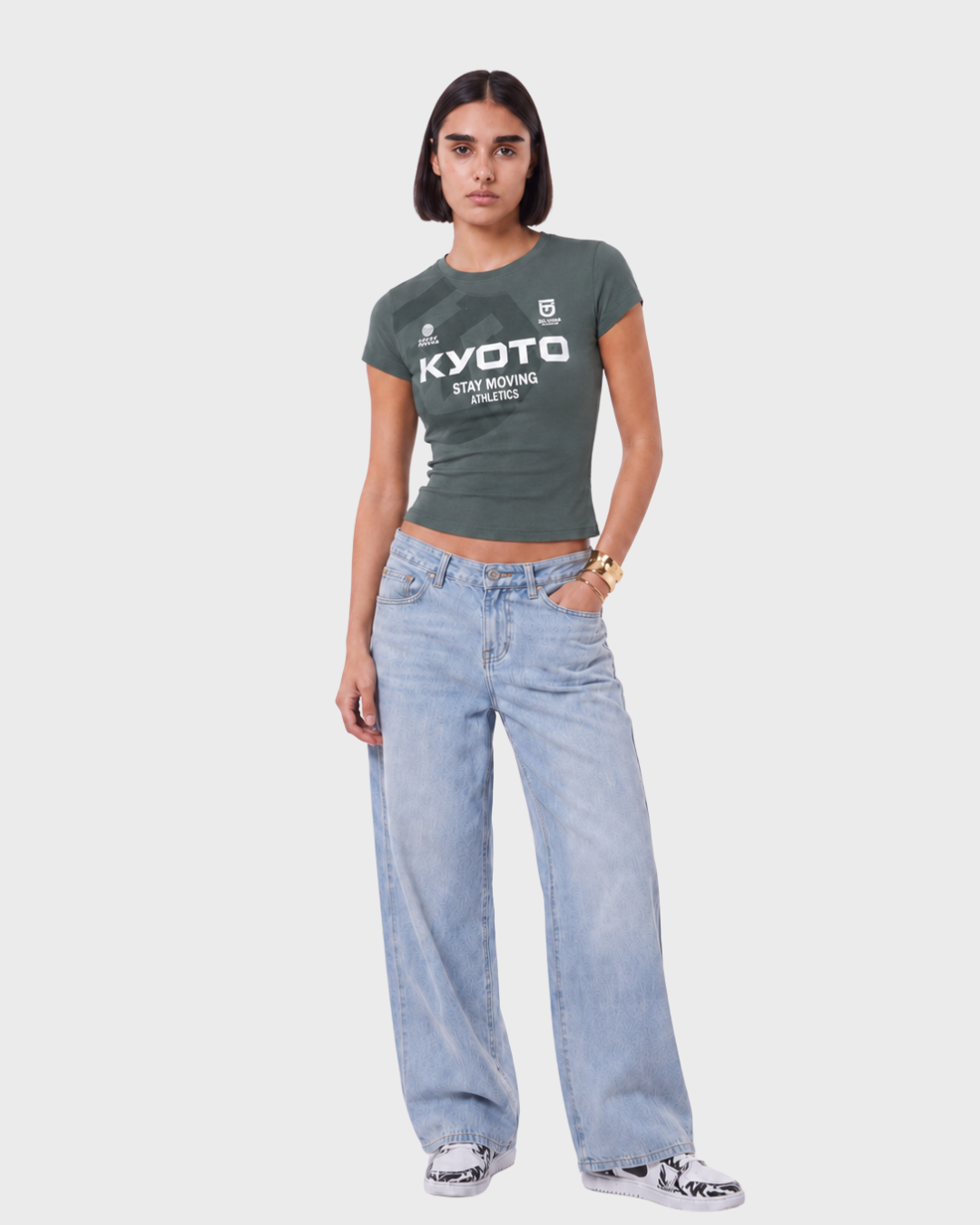 STAY MOVING TEE