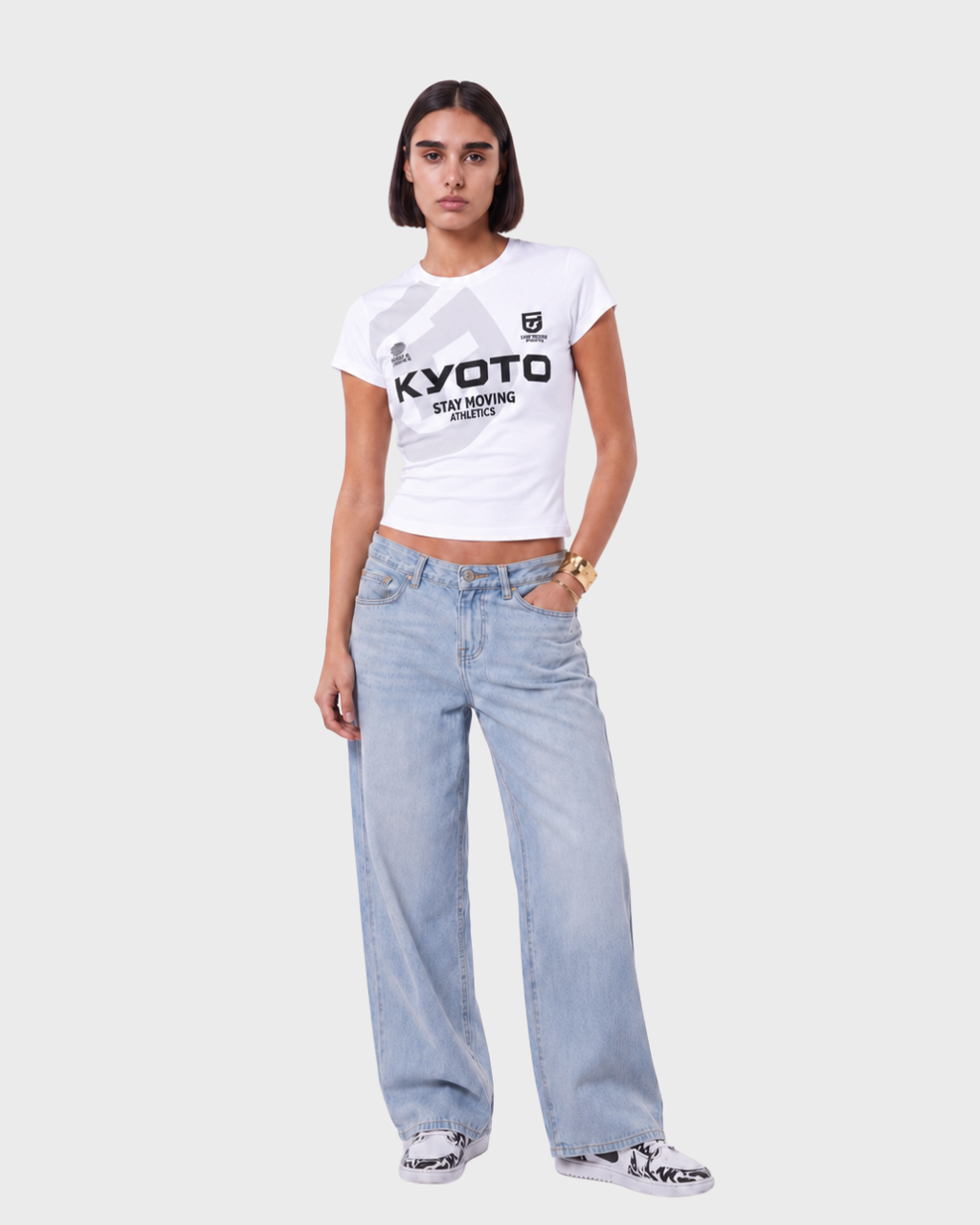 STAY MOVING TEE