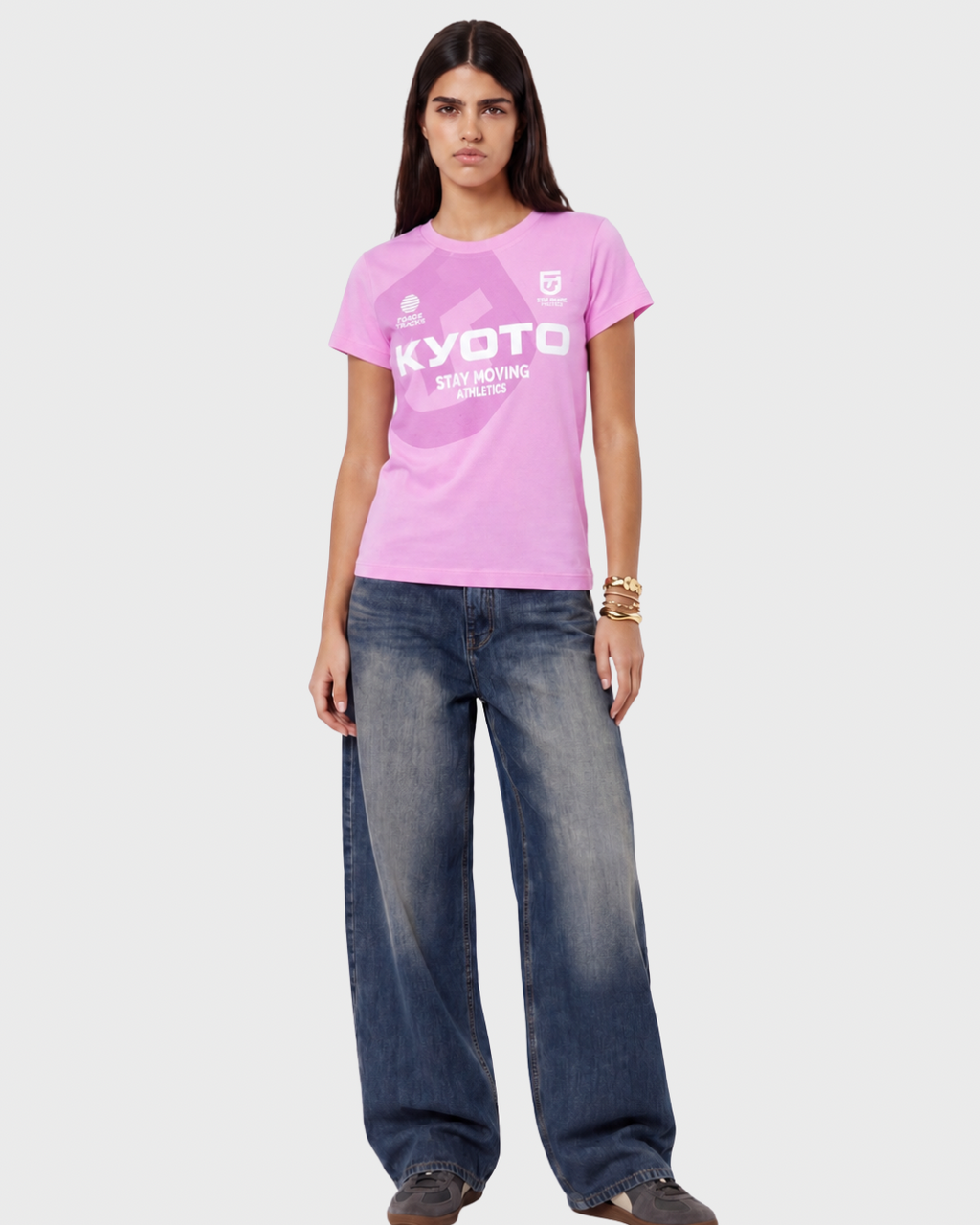 STAY MOVING TEE