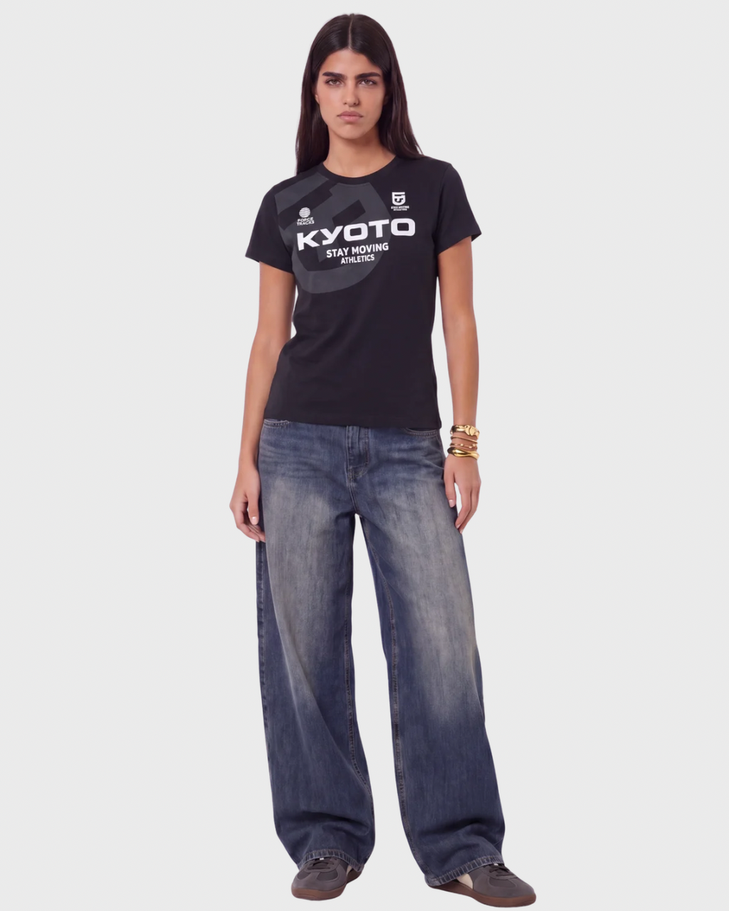 STAY MOVING TEE