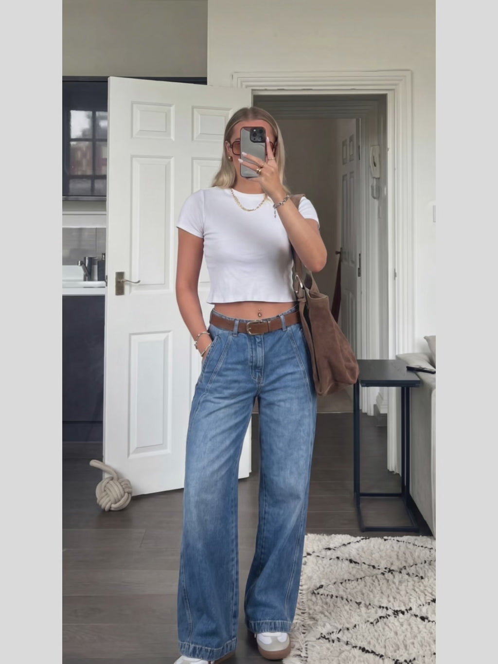 STRAIGHT MOOD JEANS